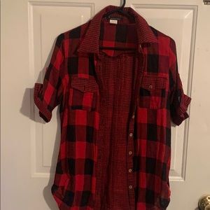 Forever 21 Red and Black Plaid Shirt Size S